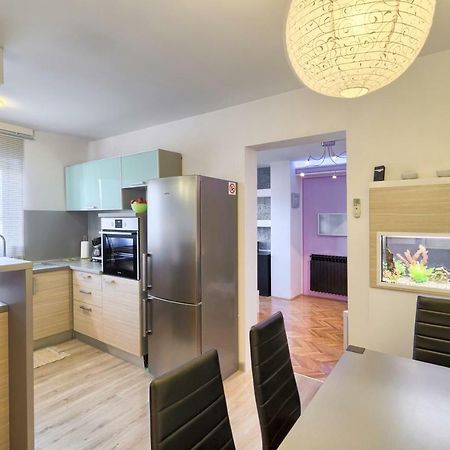 Active Apartment Pula Luaran gambar